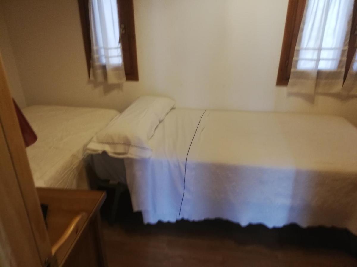 ビジャノバ Pequeno Adosado De Montana Con Terrazaヴィラ エクステリア 写真